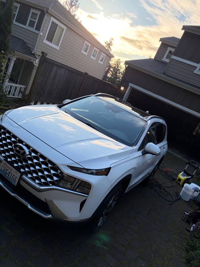Suburban Sammamish Driveway - Image 1