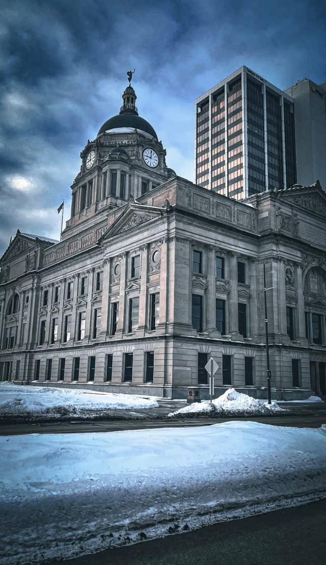 Allen County Courthouse - Image 1