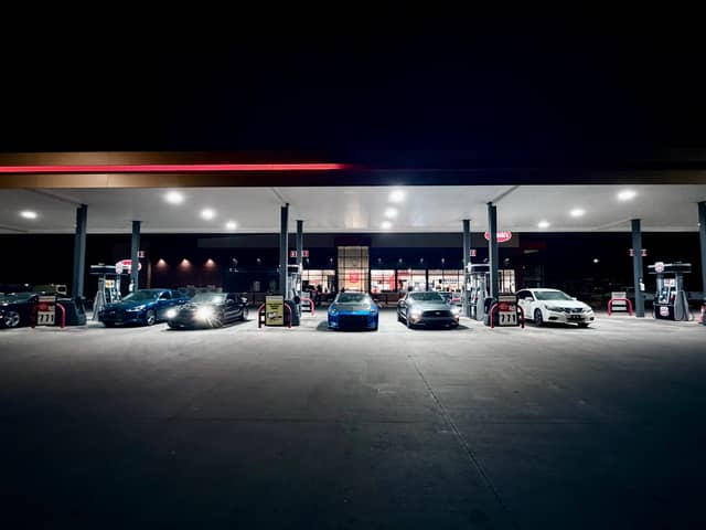Hutch's Gas Station - Image 1