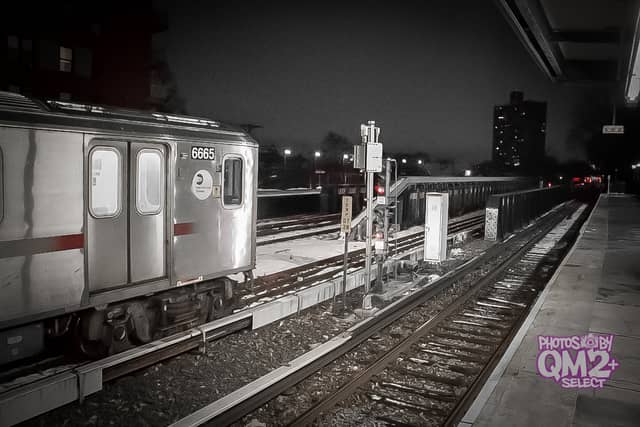 Pelham Parkway Station - Image 1