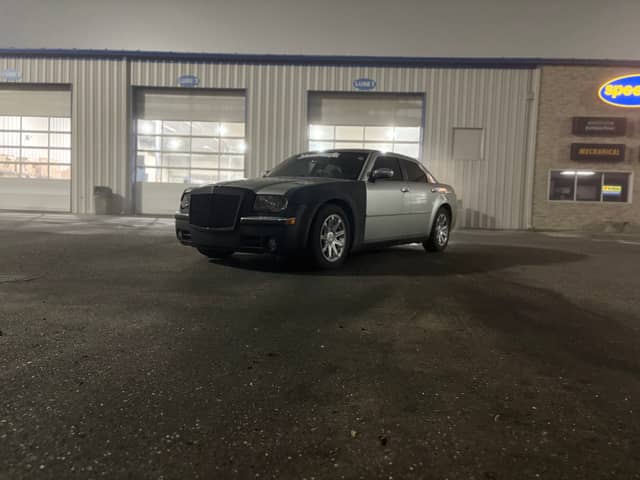 Highway 99W Service Center - Image 1