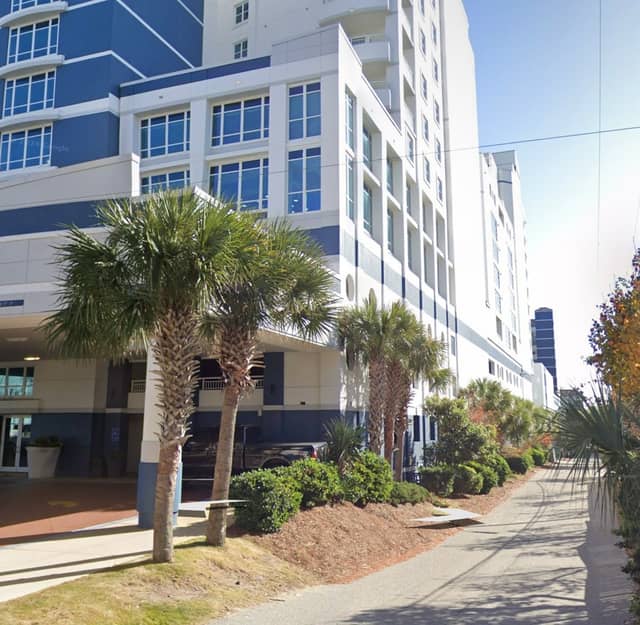 Ocean Boulevard Resort Pathway - Image 1