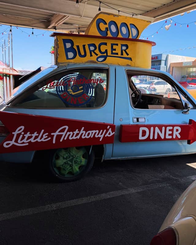 Little Anthony's Diner 'Good Burger' Car - Image 1