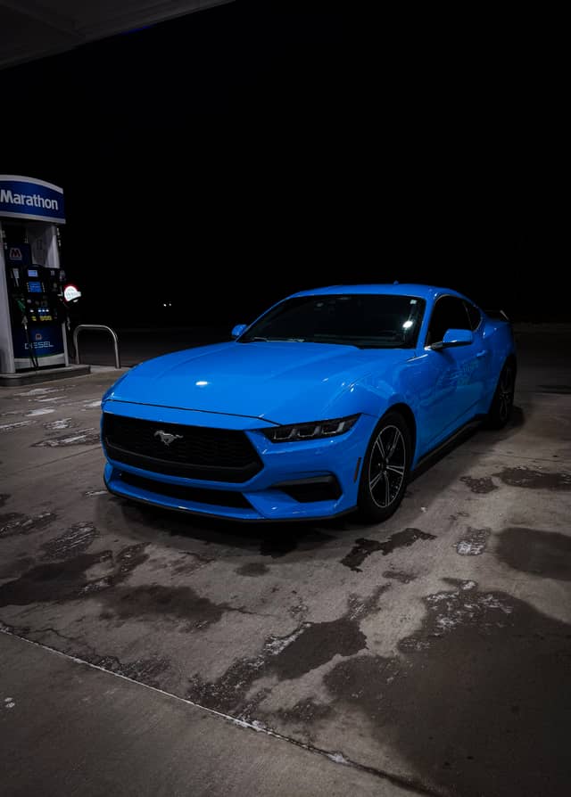 Marathon Gas Station Night Shoot - Image 1