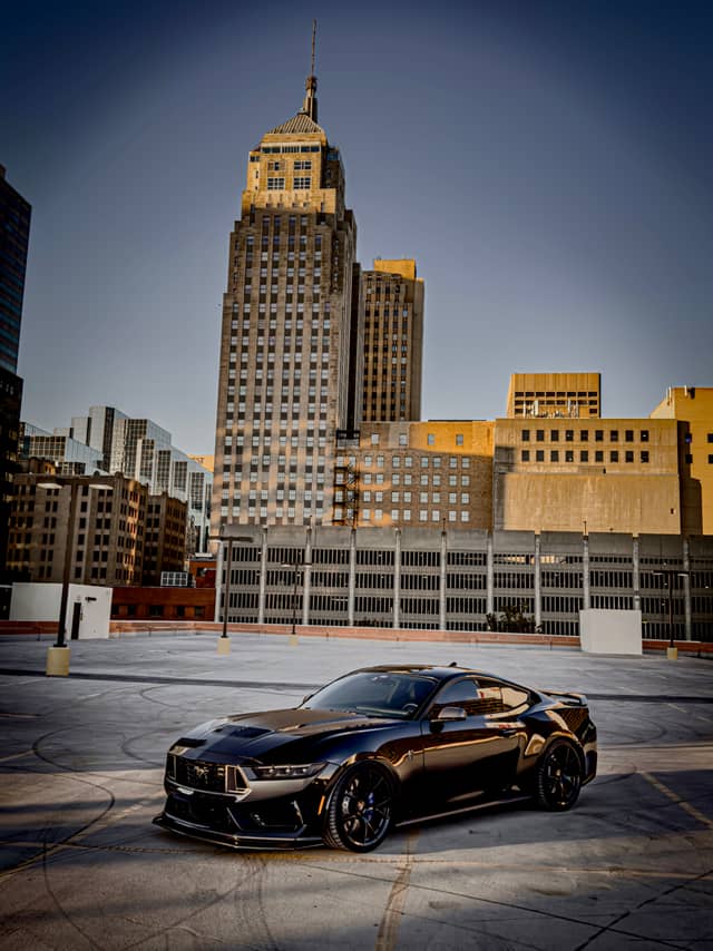 Sheridan Avenue Rooftop Garage - Image 1