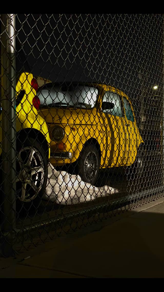 Aqueduct Avenue Vintage Car Display - Image 1