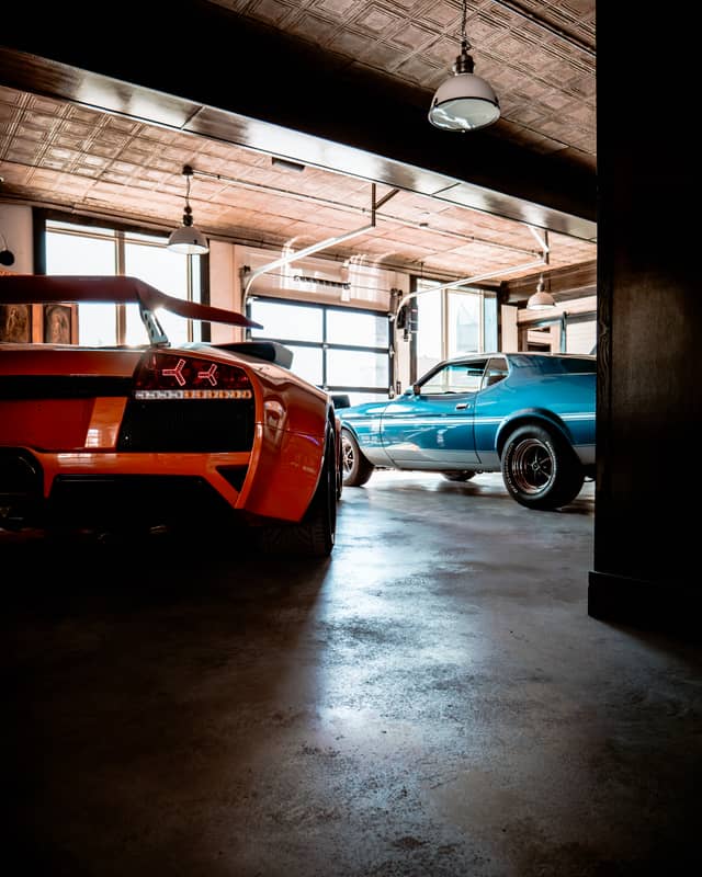 Walnut Springs Automotive Garage - Image 1