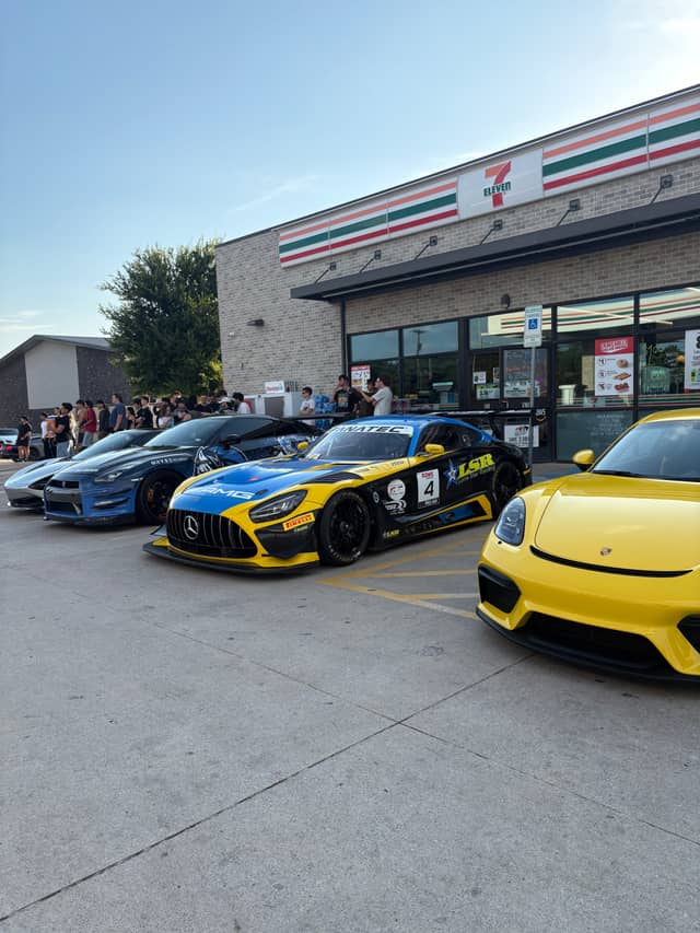 Roanoke 7-Eleven Car Meet - Image 1