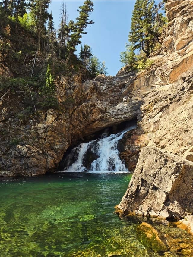 Running Eagle Falls - Image 1
