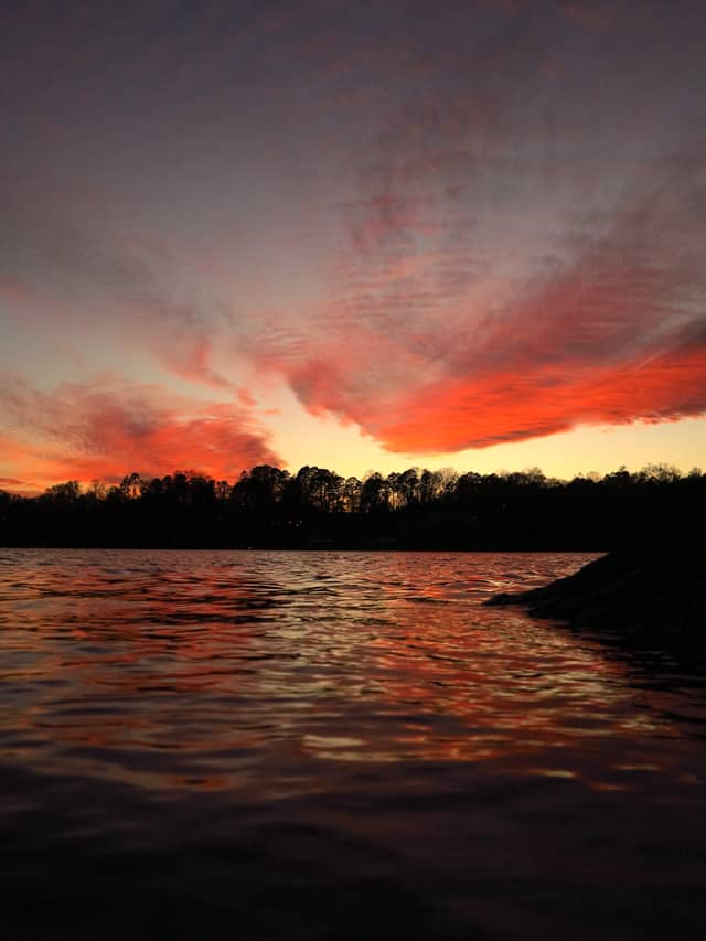 Lake Hickory - Image 1