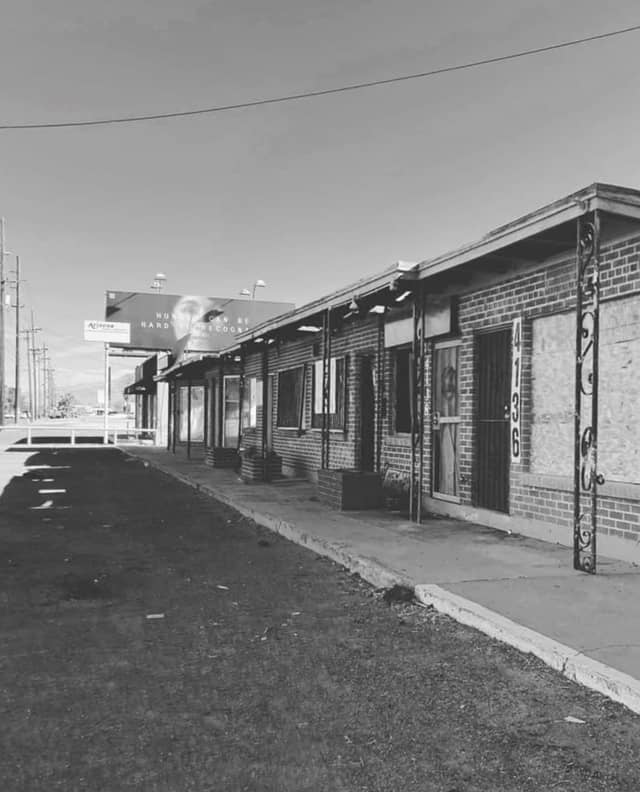 Abandoned Speedway Strip Mall - Image 1