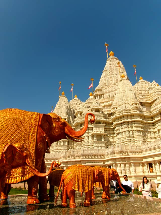 BAPS Shri Swaminarayan Mandir - Image 1