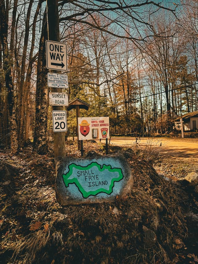 Small Frye Island Welcome Rock - Image 1