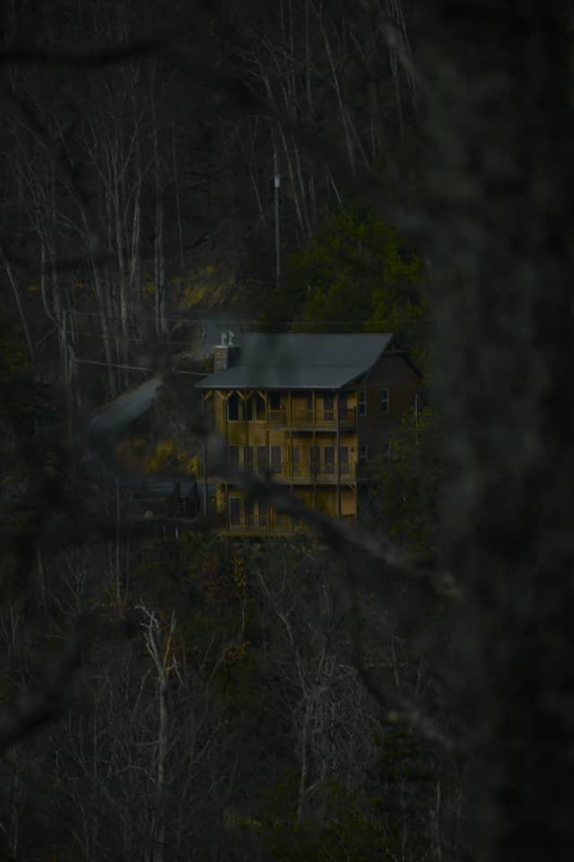 Smoky Mountain Forest Cabin - Image 1