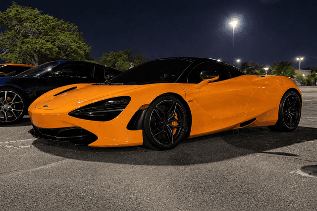 Festival Centre Car Meet - Image 1
