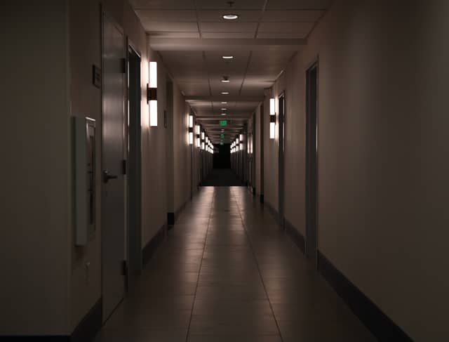 Drury Inn & Suites Flagstaff Hallway - Image 1