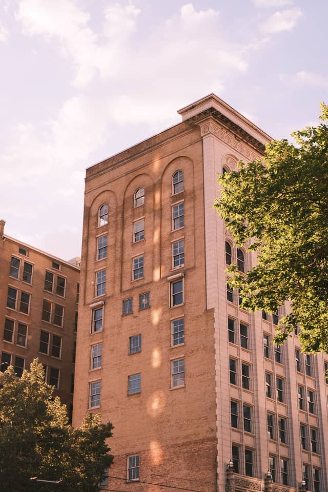 Kearns Building - Image 1