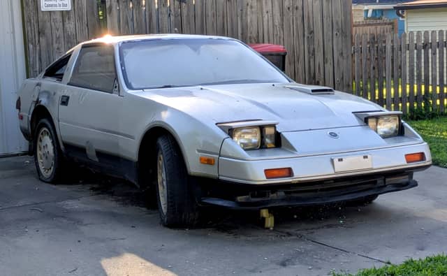 Classic Nissan 300ZX Driveway - Image 1