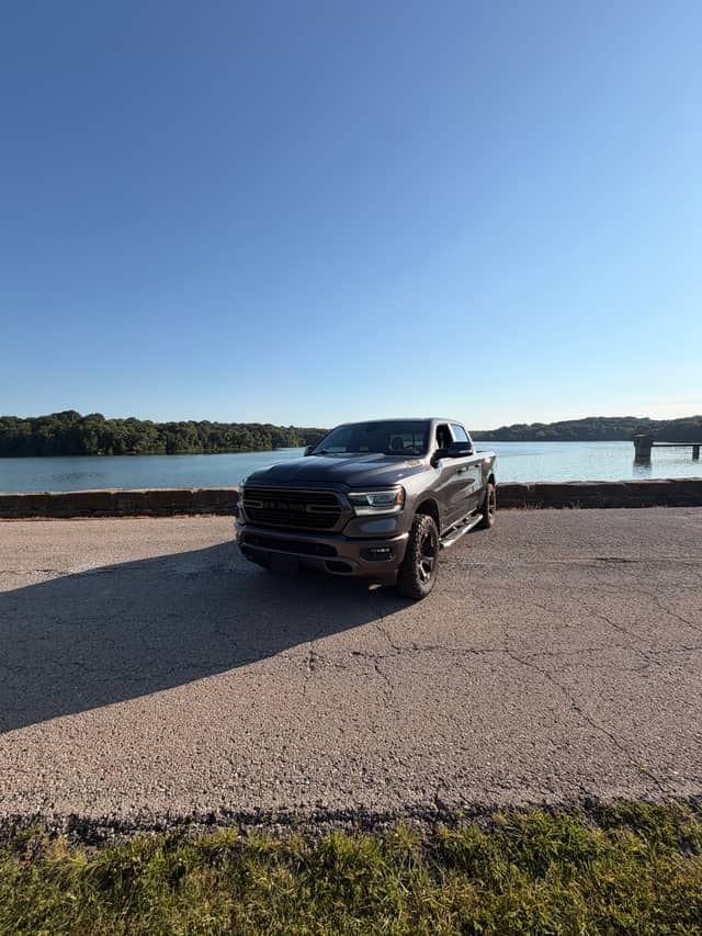 Wyandotte County Lake Overlook - Image 1