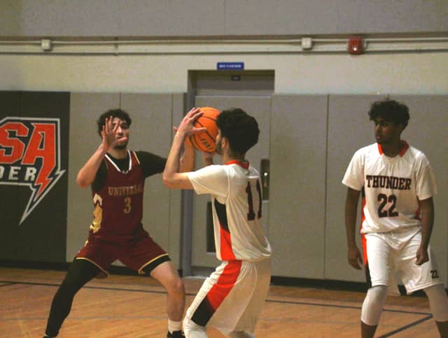 Lombard Community Basketball Gym - Image 1