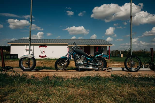 Rooster's Roadside Bar - Image 1