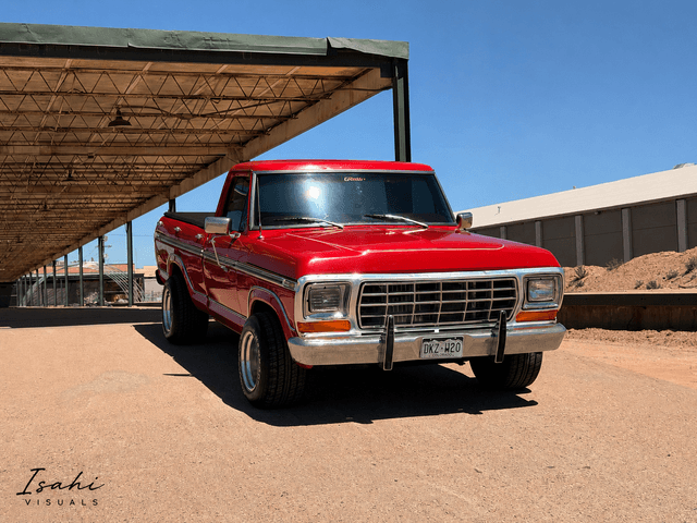 Pueblo Industrial Loading Dock - Image 1