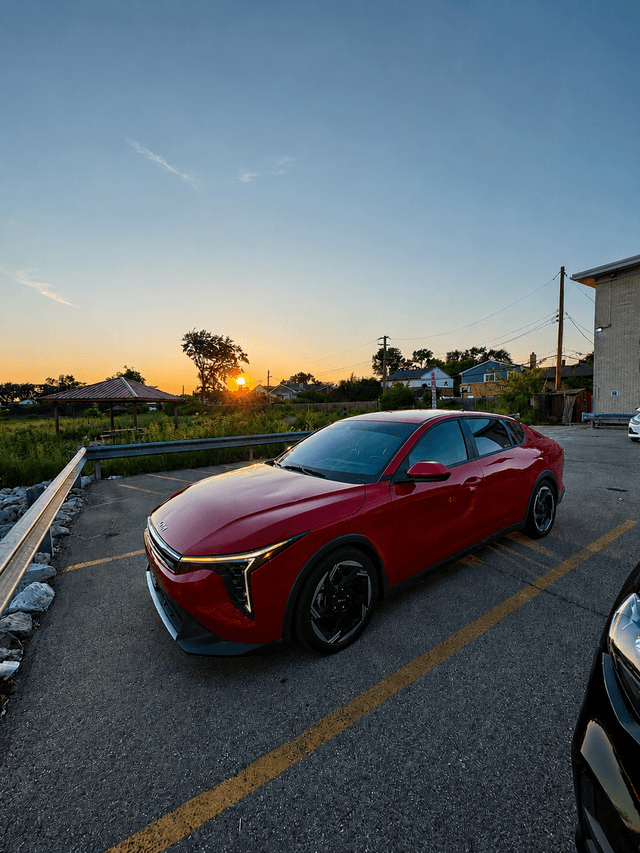 Silver Lane Sunset Parking - Image 1