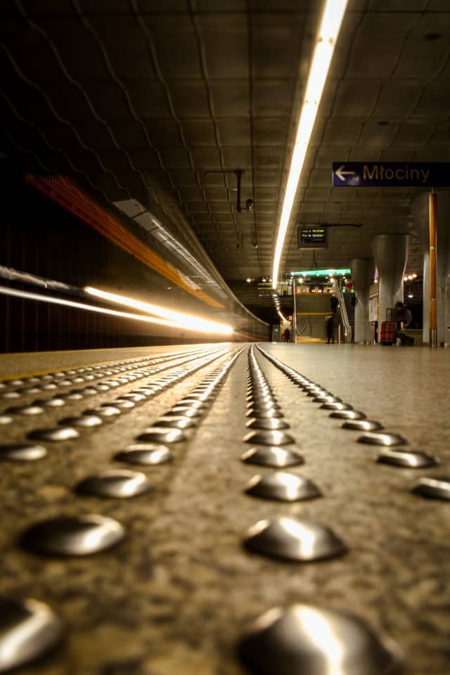Rondo ONZ Metro Station - Image 1