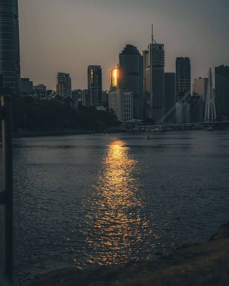 Kangaroo Point Cliffs Lookout - Image 2