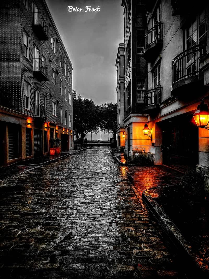 Wharf Alley - Image 1