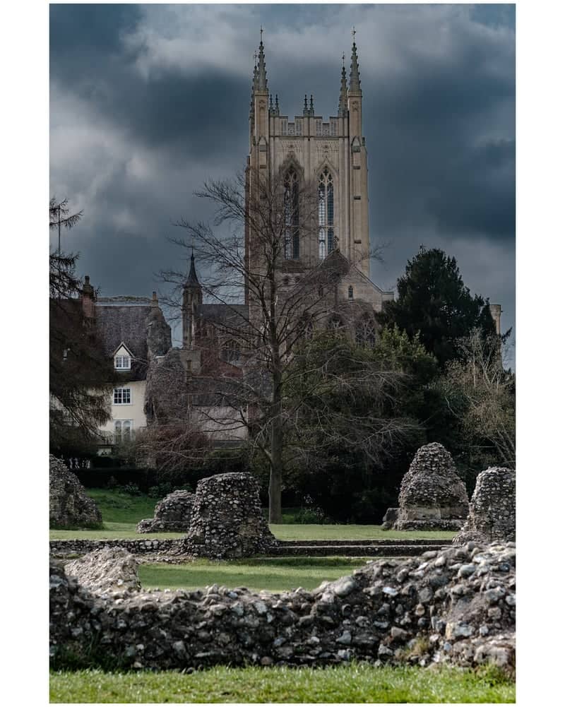 St Edmundsbury Cathedral and Abbey Ruins - Image 1