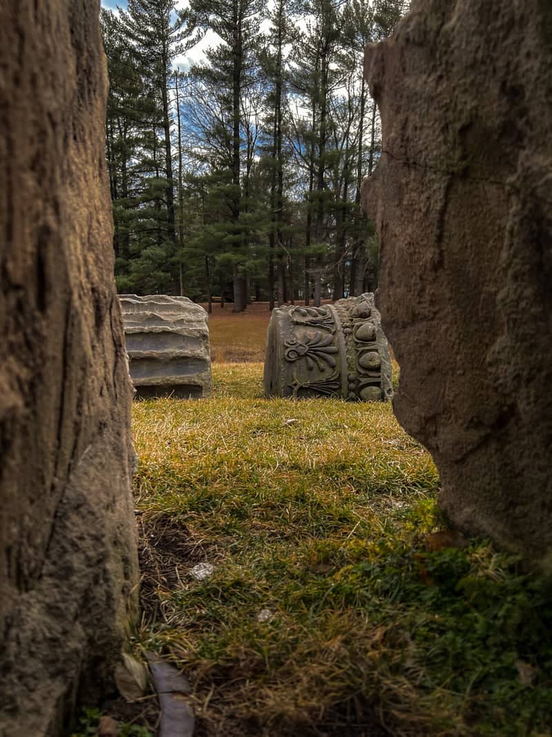 Pioneers Park Columns - Image 1