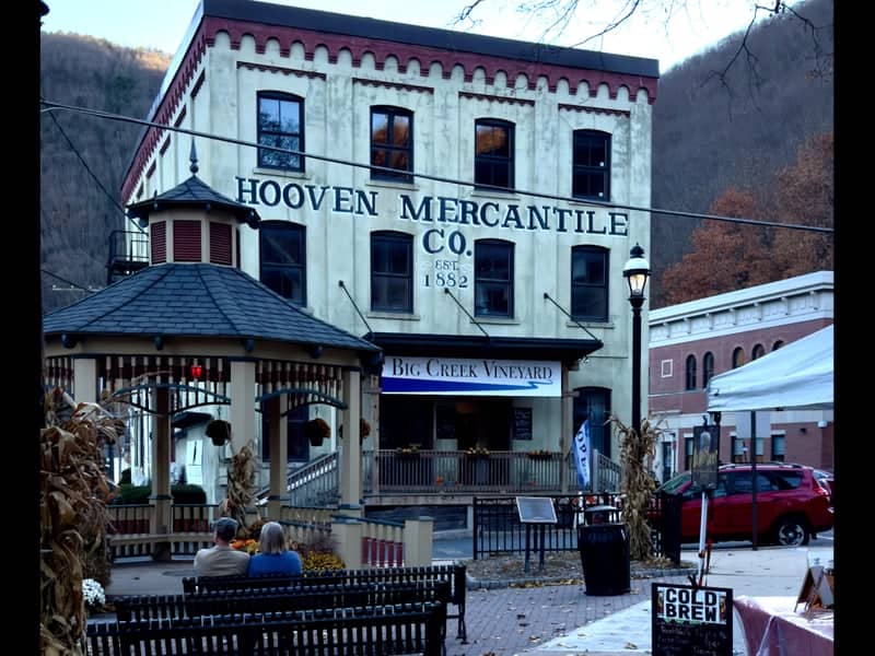 Hooven Mercantile Building - Image 1