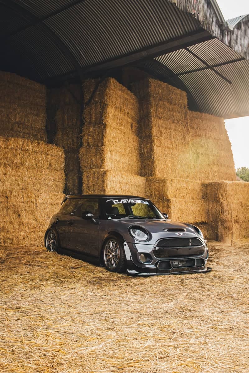 Rustic Hay Barn, Theale - Image 1