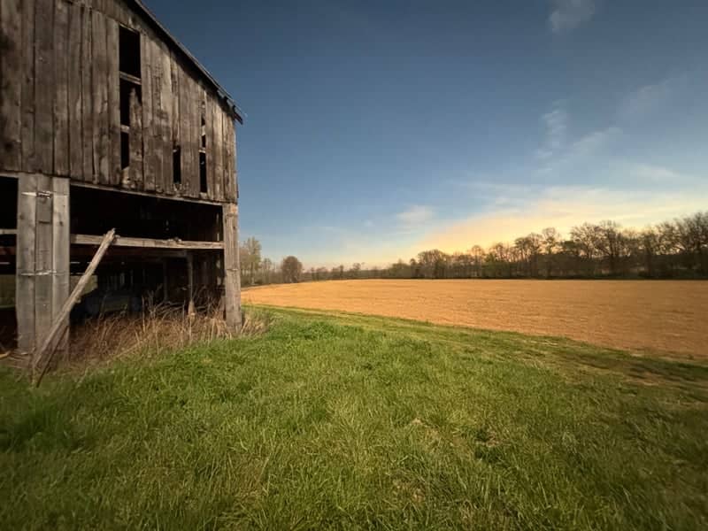 Cunningham Rustic Barn - Image 1
