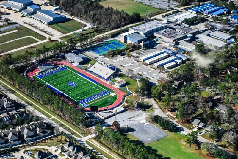 Mandeville High School Campus - Image 1