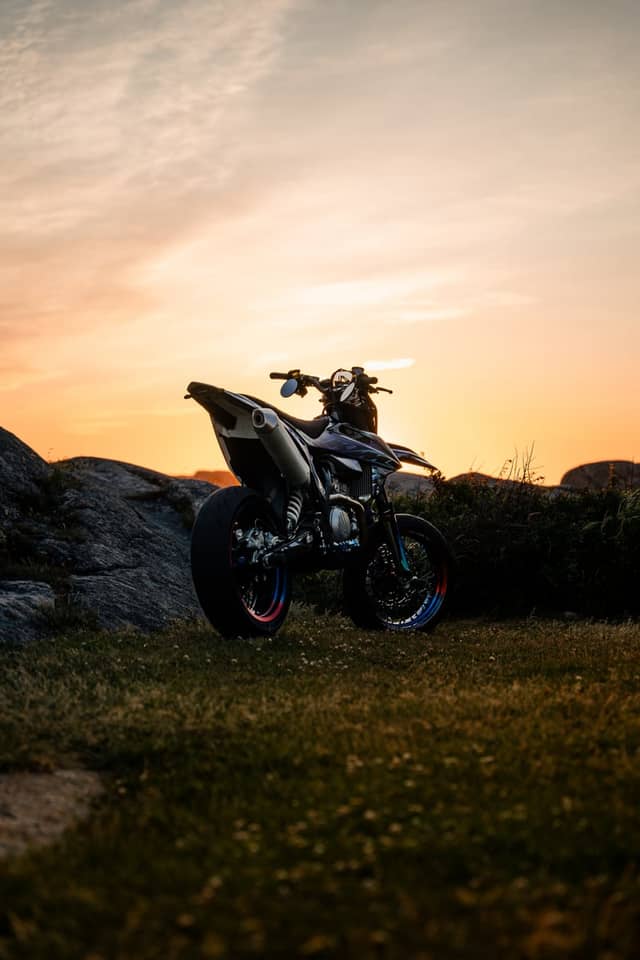 Rocky Sunset Viewpoint - Image 1