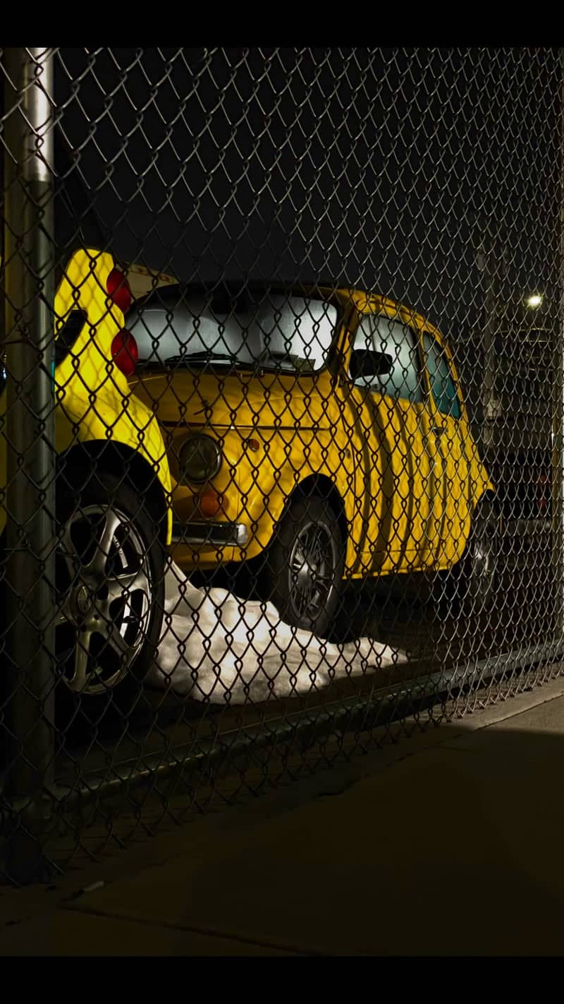 Aqueduct Avenue Vintage Car Display - Image 1