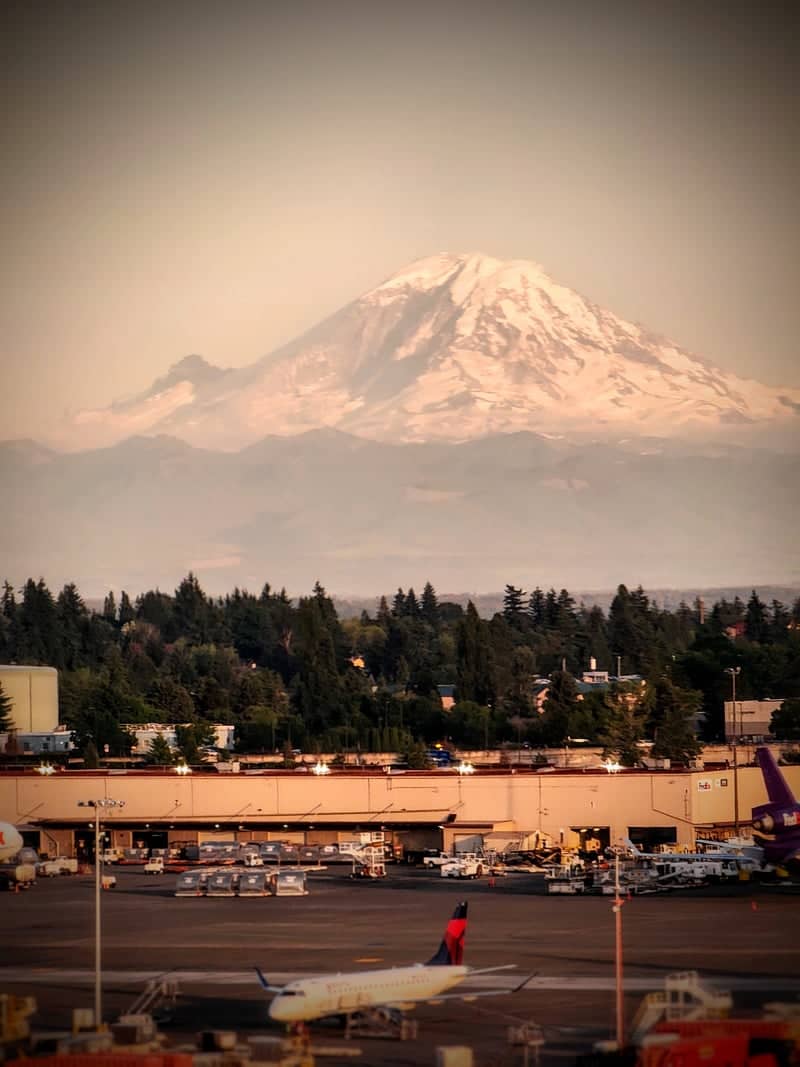 Mount Rainier View from Sea-Tac Airport - Image 1