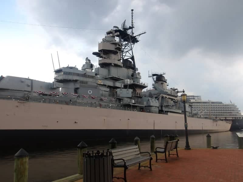 USS Wisconsin (BB-64) - Image 1