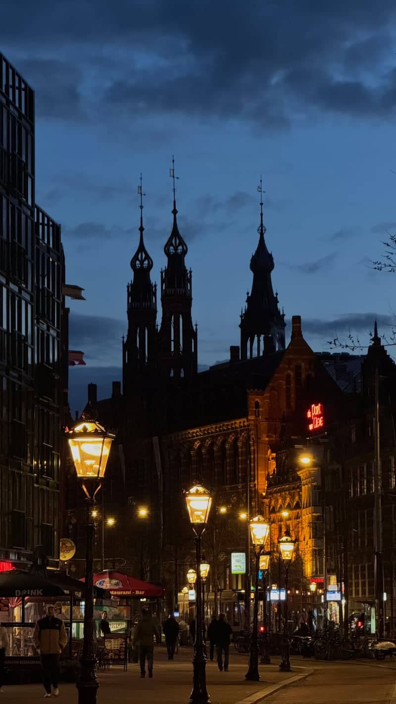 Magna Plaza - Image 1