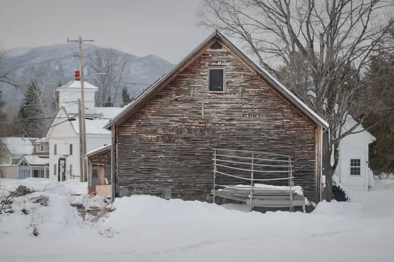 Waterbury Center Rustic Barn - Image 1