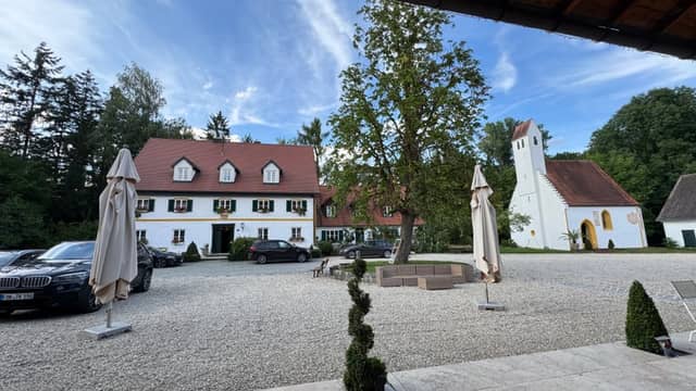 Gut Sickertshofen - Image 1