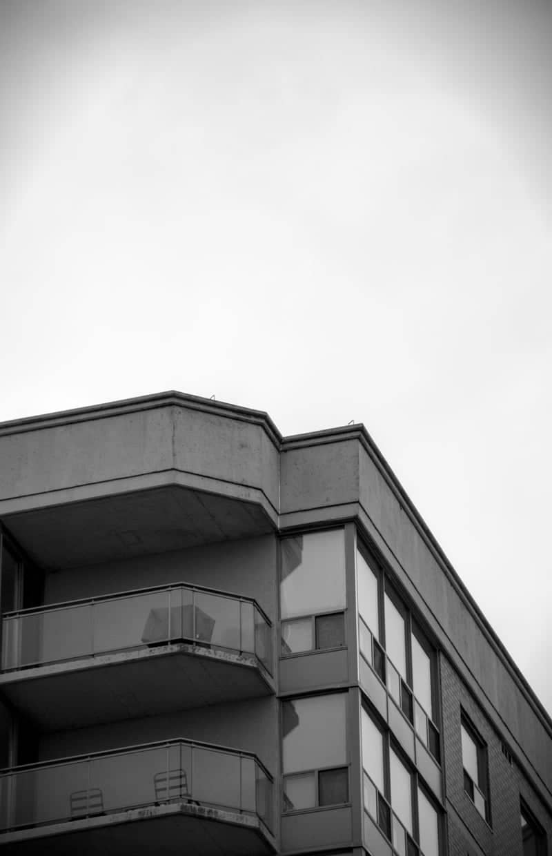 Modern Kingston Apartment Facade - Image 1