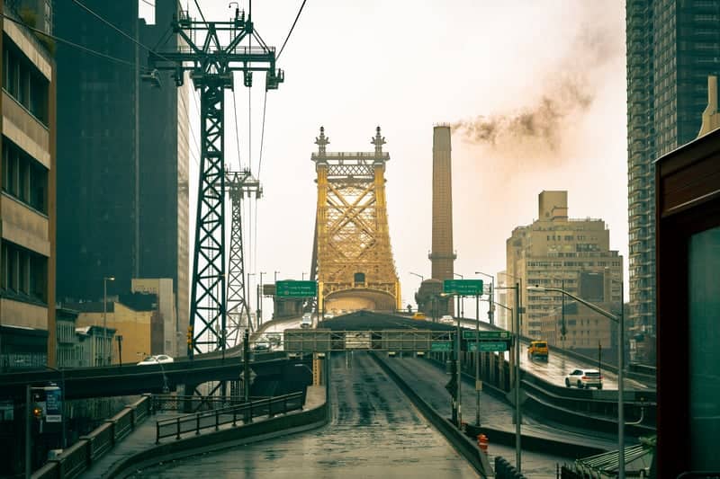 Roosevelt Island Tramway & Queensboro Bridge - Image 1