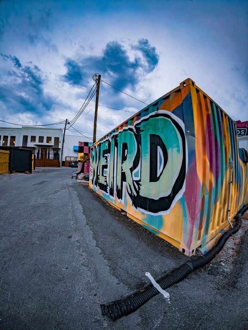 Downtown Panama City Street Art - Image 1