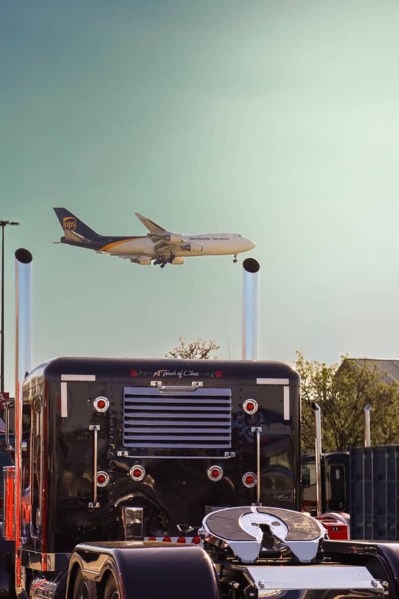 Louisville Airport Cargo Approach - Image 1