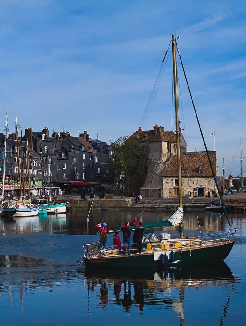 Vieux Bassin, Honfleur - Image 1