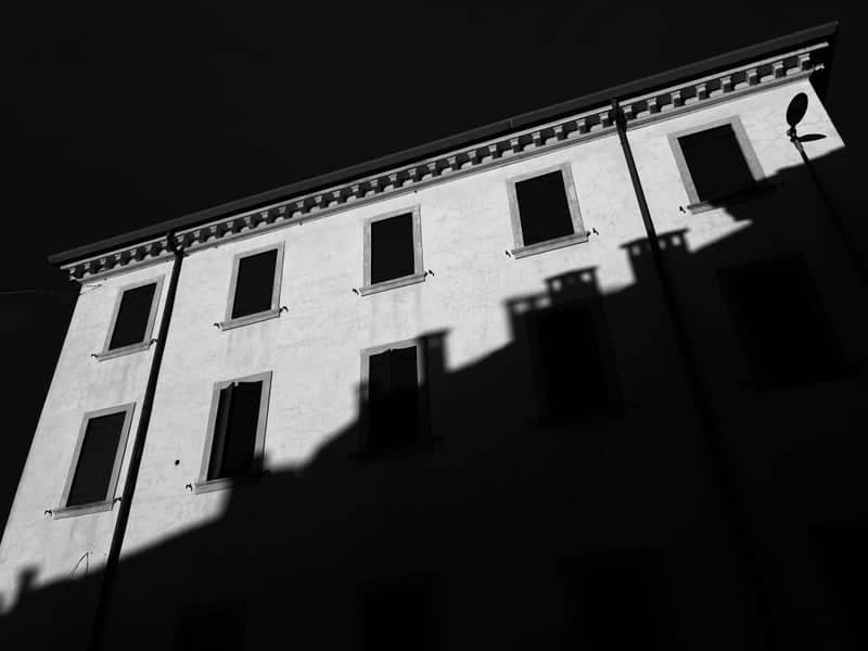 Historic Facade in San Pietro in Cariano - Image 1