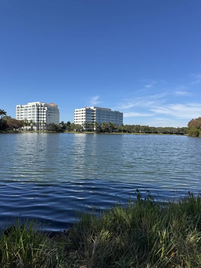Plantation Lake View - Image 1